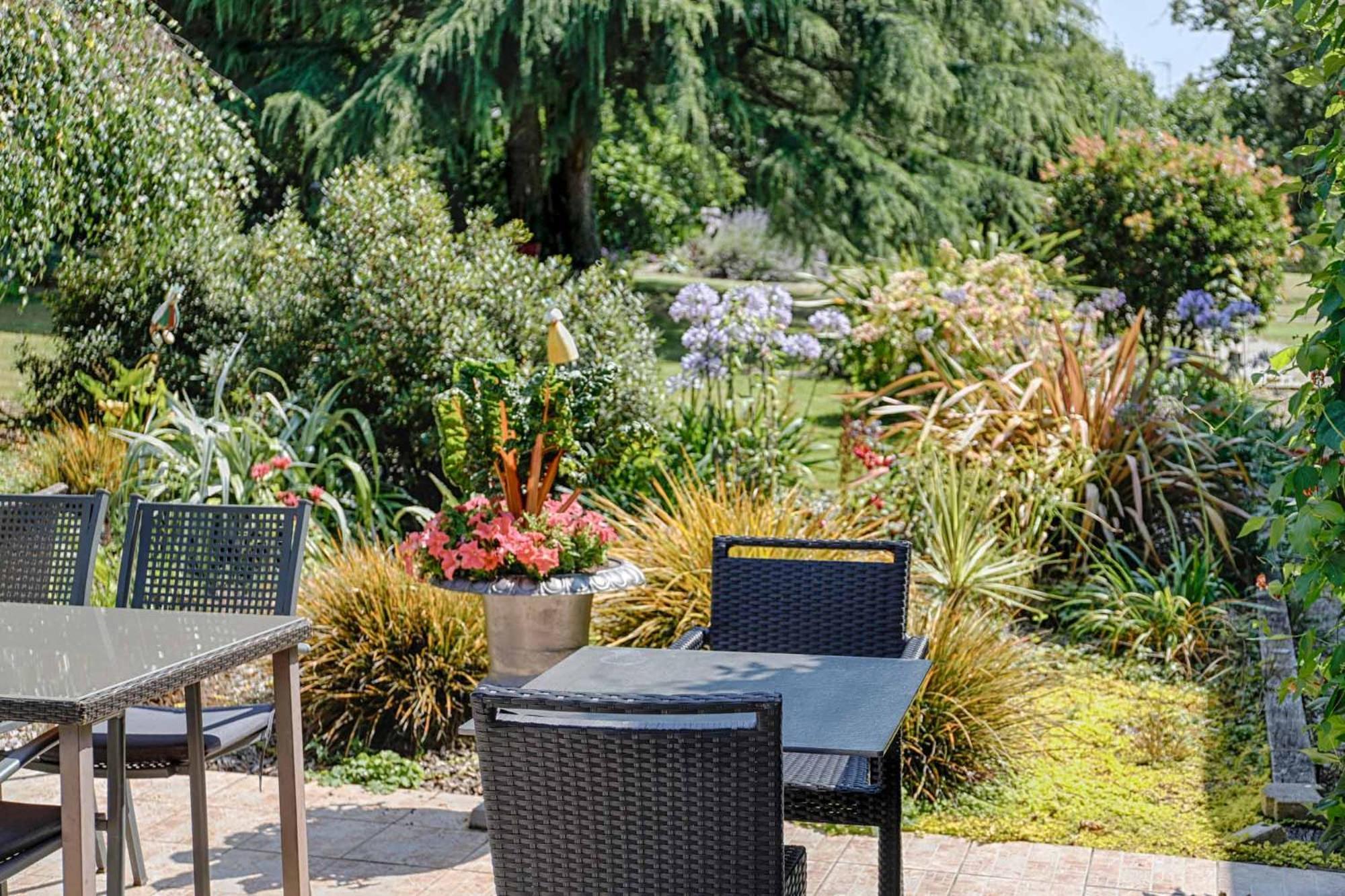 Hotel Le Branhoc - Brit Hotel Auray Exteriör bild